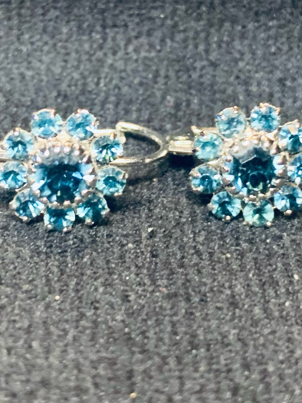 Vintage Trio Earrings 1950 includes Coro Screwback Earrings Green, Pink & Blue - Picture 5 of 8